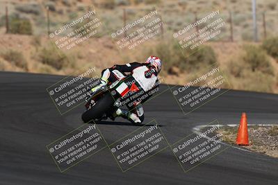 media/Apr-19-2025-AHRMA (Sat) [[3d98ca3309]]/Race/Group 8/Turn 4/